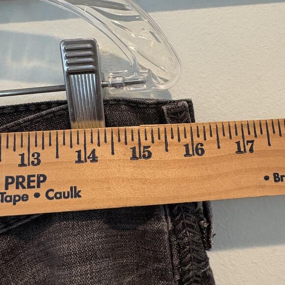 True Religion Jeans Men 30x34 Black Ricky Distressed Flap Pockets Selvedge USA - Picture 15 of 16